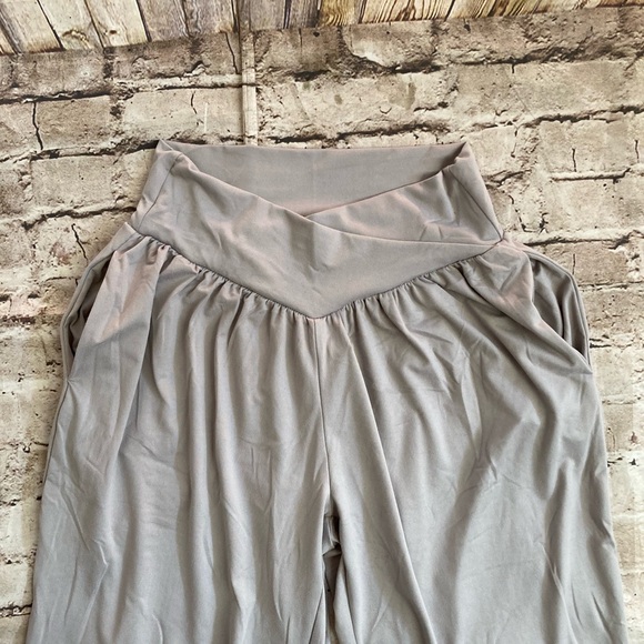 NWT bundle of 2 ,SUNYAA wide leg, Tommy control high waist yoga pants size L - Picture 11 of 15